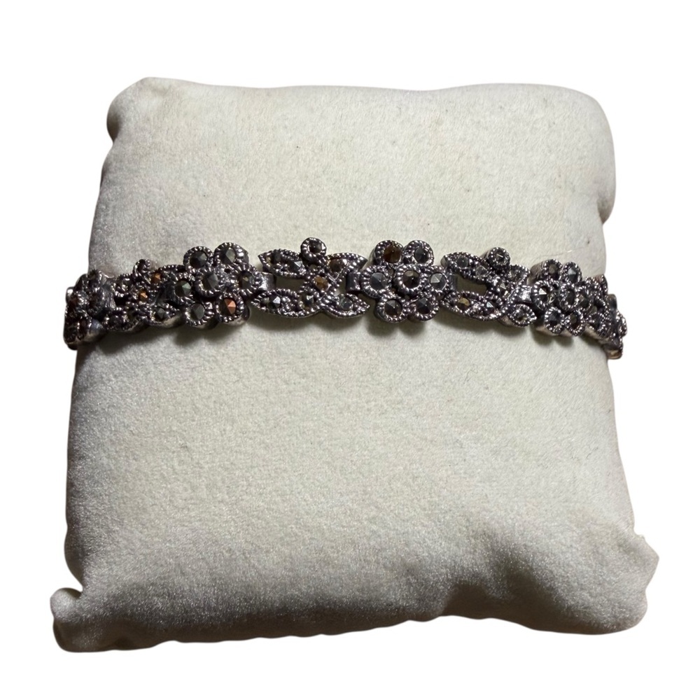 Vintage Sterling Silver Floral Marcasite 7” Bracelet